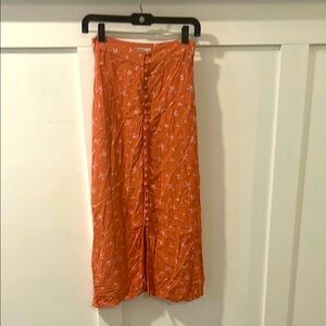 FLYNN SKYE Button-Down Skirt in Coral Floral